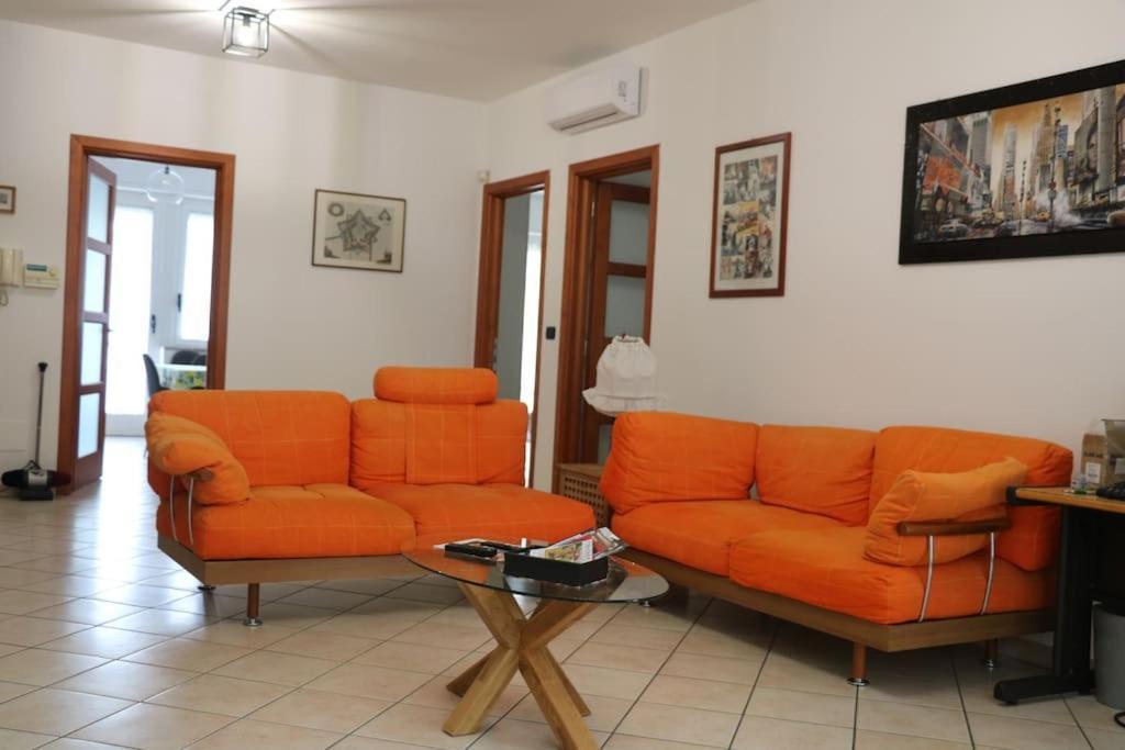 Officium Su Piazzetta Apartment Торино Екстериор снимка